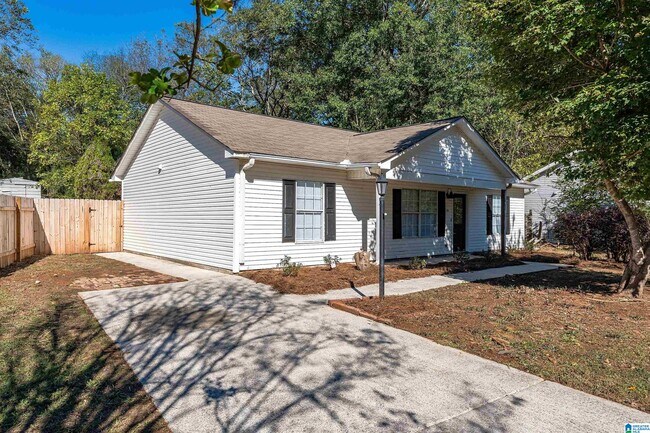 Building Photo - 3719 Gray Oaks Dr