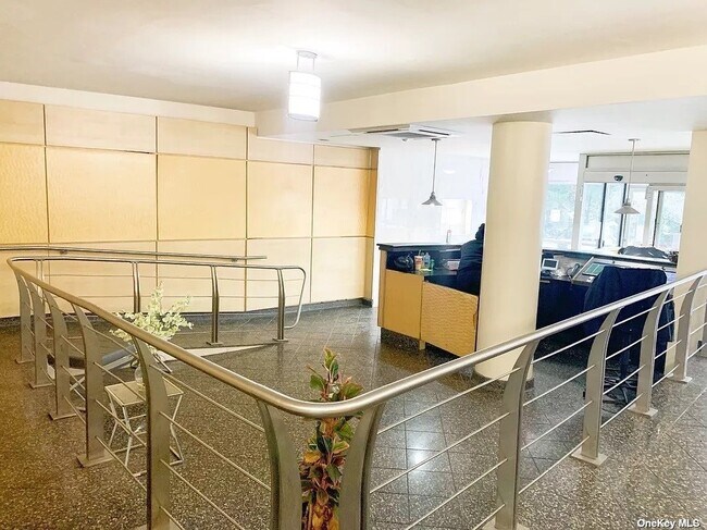 Foto del edificio - 61-55 98th St