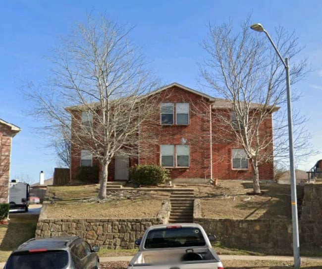 Building Photo - 1352 Dawson Way