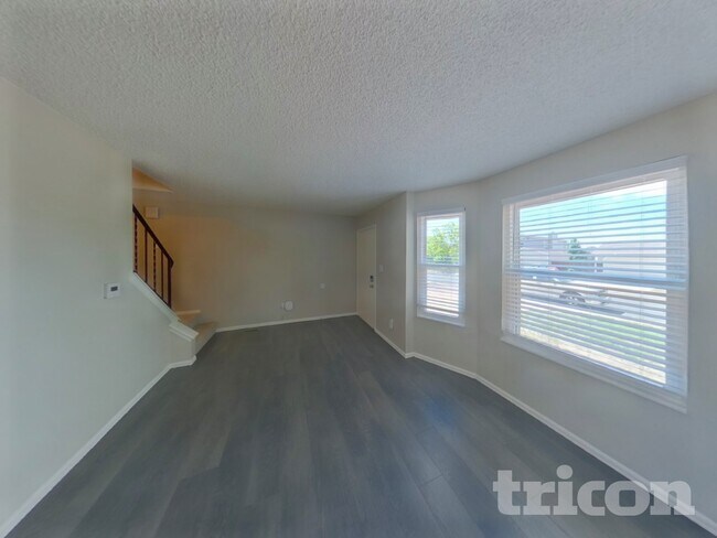 Foto del edificio - 4868 Irving Dr