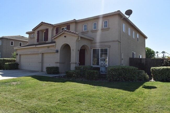 Building Photo - 11079 Malibu Ave