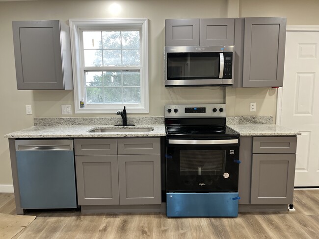 Kitchen - 2741 Jones Ave