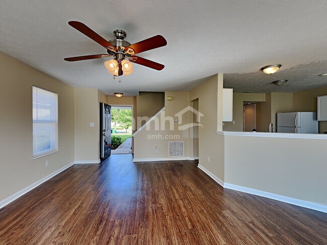 Building Photo - 543 Grabill Dr