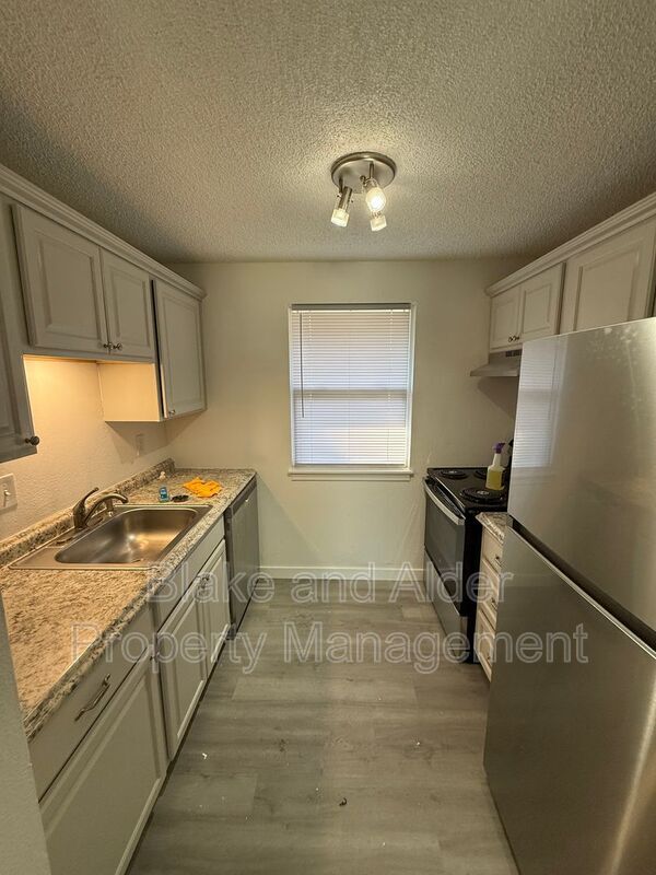 Foto del edificio - 3805 NE 152nd Ave