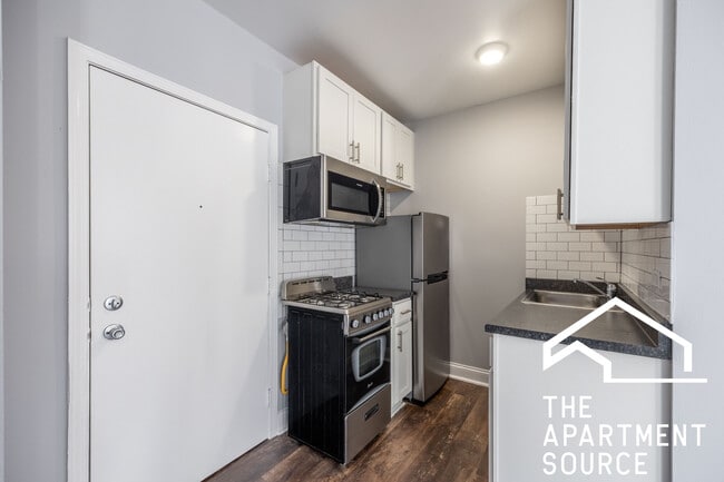 Foto del edificio - 4031 N Kenmore Ave