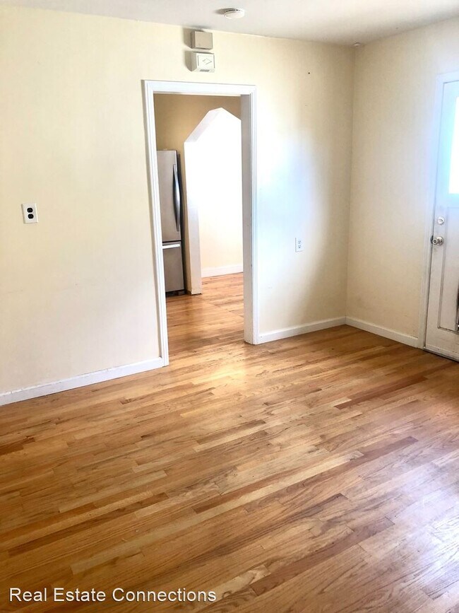 Building Photo - 3 br, 2 bath House - 476 Patton Ave