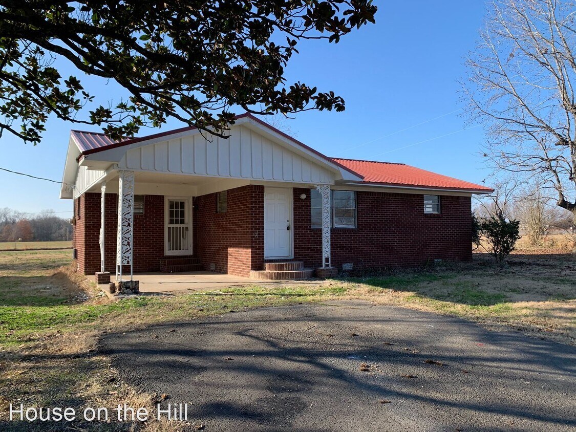 Primary Photo - 2 br, 1 bath House - 667 Hwy 64 West