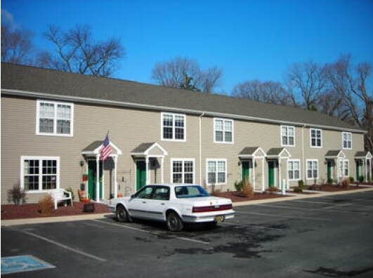 Primary Photo - 501-507 Laurel Ct