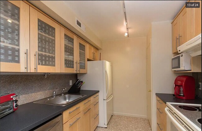 Foto del edificio - 2114 Turtle Creek Dr