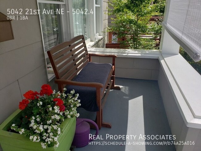 Foto del edificio - 5042 21st Ave NE