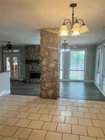 Building Photo - 3406 Country Club Dr W