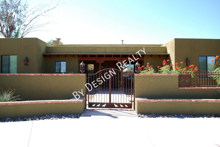 Primary Photo - Blenman Elm 4 Bed 3 Bath Custom Home