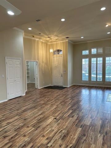 Foto del edificio - 6060 Thursby Ave