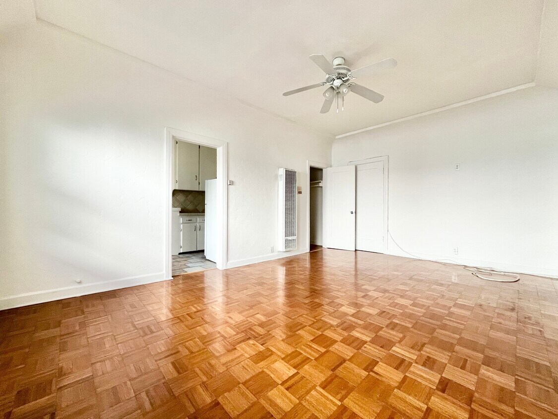 Foto principal - 625 Cochran Ave