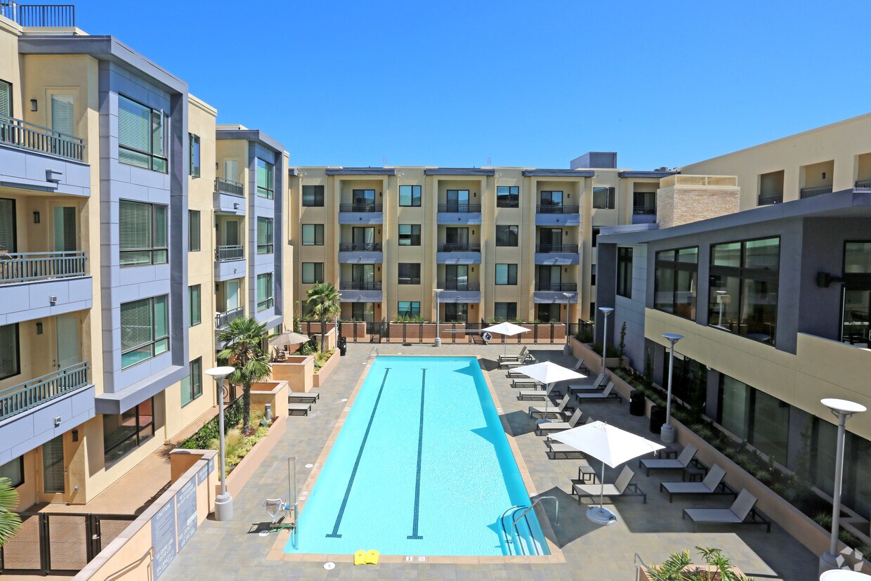 One Hundred Grand Apartments