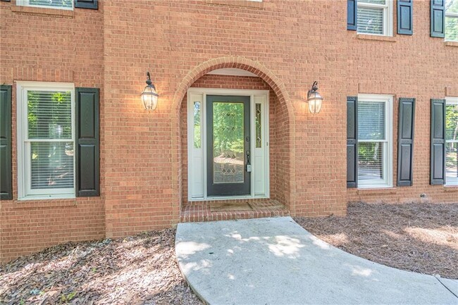 Building Photo - 530 S Shore Pl