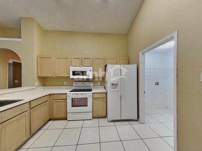 Foto del edificio - 2331 Pinebrook Ct