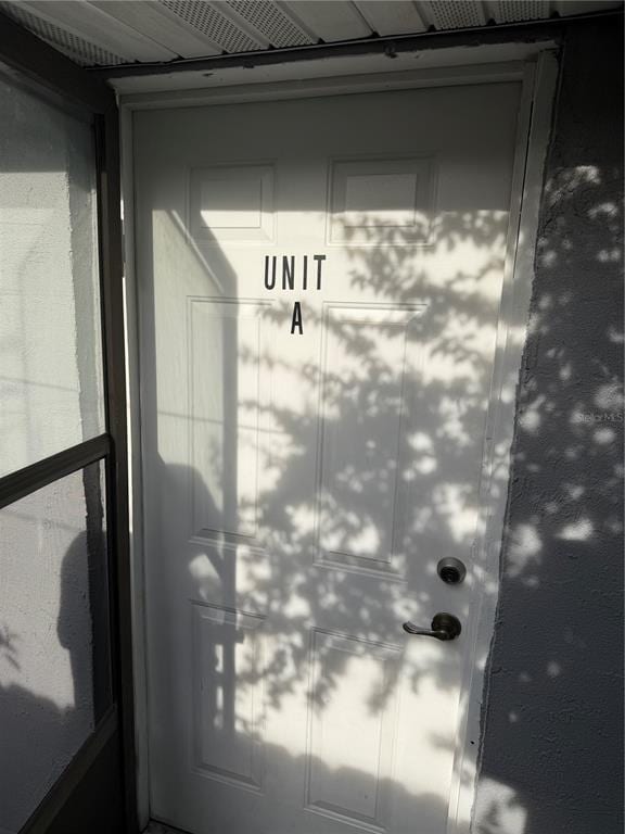 Building Photo - 486 Floral Dr