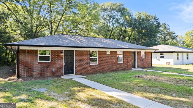 Foto del edificio - 612 Hardy Ave SW