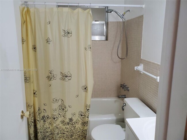 Foto del edificio - 1450 Atlantic Shores Blvd