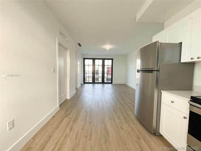 Foto del edificio - 4100 Davie Rd