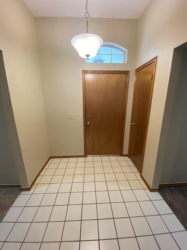 Building Photo - 533 NW 174th St