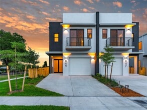 Building Photo - 849 SW 29th St