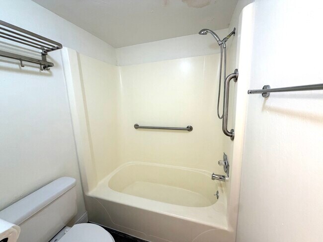 Foto del edificio - 3704 Broadway