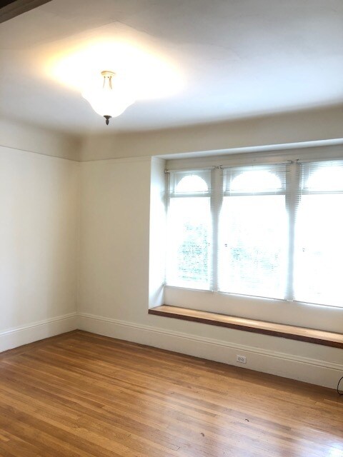 Building Photo - 2350 Cabrillo St