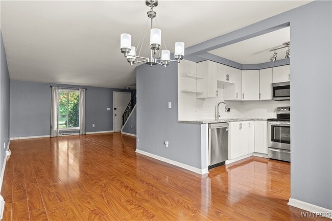 Building Photo - 35 Groton Dr