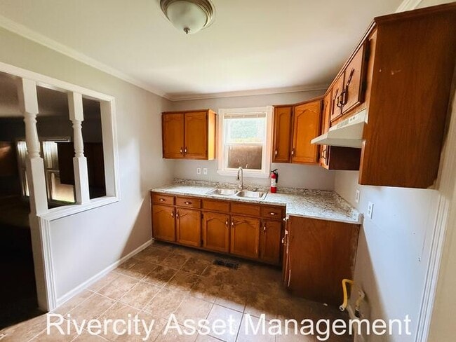 Building Photo - Newly Renovated- BONUS ROOM, Section 8 Friendly and ready for a speedy move in!!!! Call Today!!!