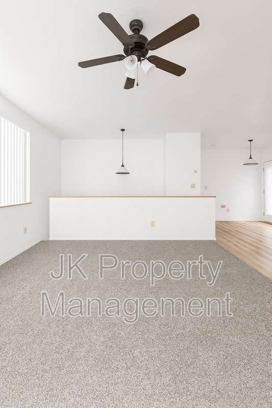 Foto del edificio - 819 6th Ave S