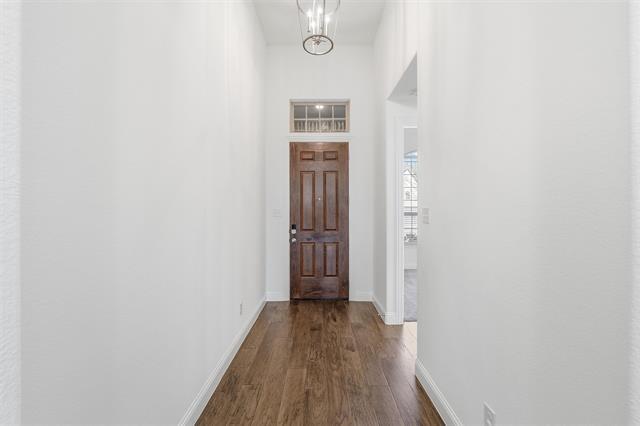 Building Photo - 14845 Gentry Dr