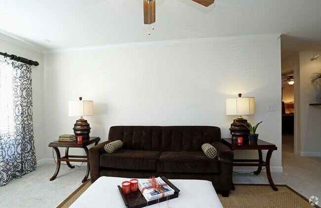 Foto del edificio - Bellingham Park 2BR top floor condo with p...