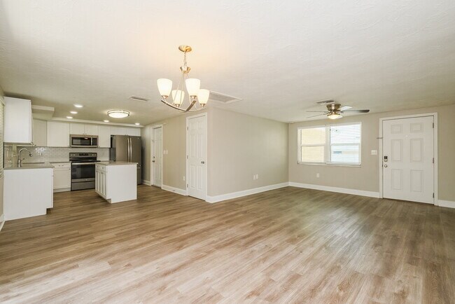 Foto del edificio - 4801 5th St