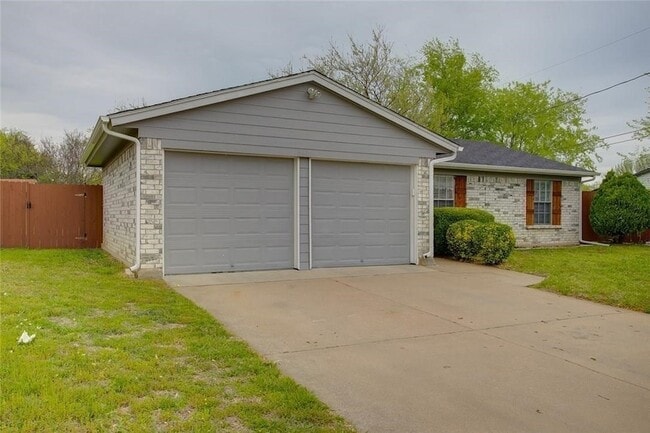 Building Photo - 6409 Patino Ct