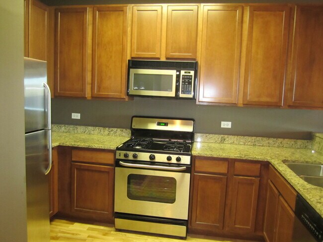 Foto del edificio - 6420 Double Eagle Dr