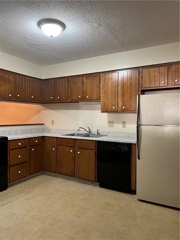 Foto del edificio - 569 Ayrshire Way