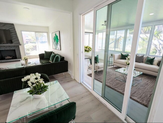 Foto del edificio - 16752 Bardon Ln