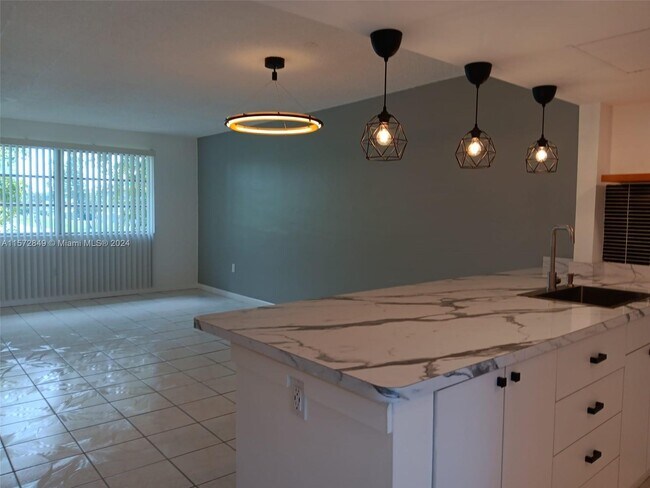 Foto del edificio - 20200 NE 29th Ct