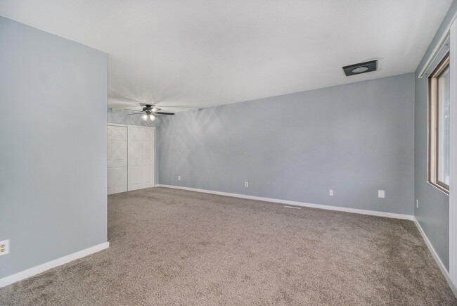 Living/Dining View - 2039 Inverway Ct