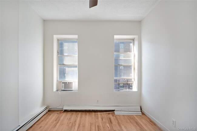 Building Photo - 211 Kosciuszko St