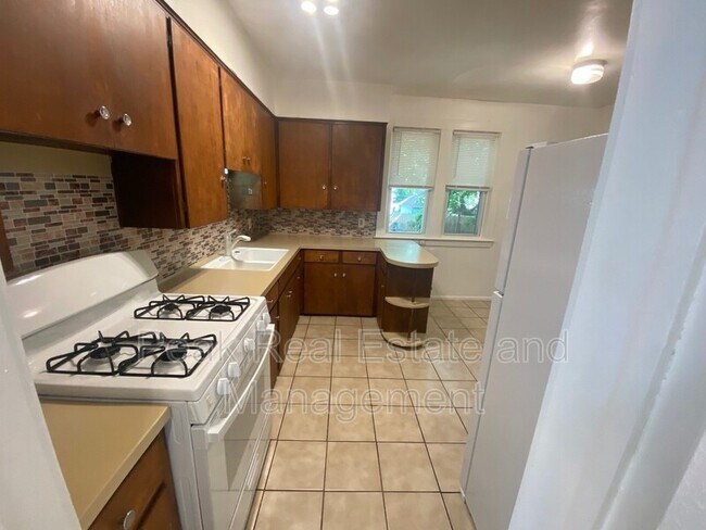 Foto del edificio - 855 Alexander St SE