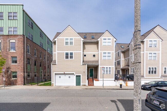122-136 W 7th Street is located in South Boston. - Tudor Commons