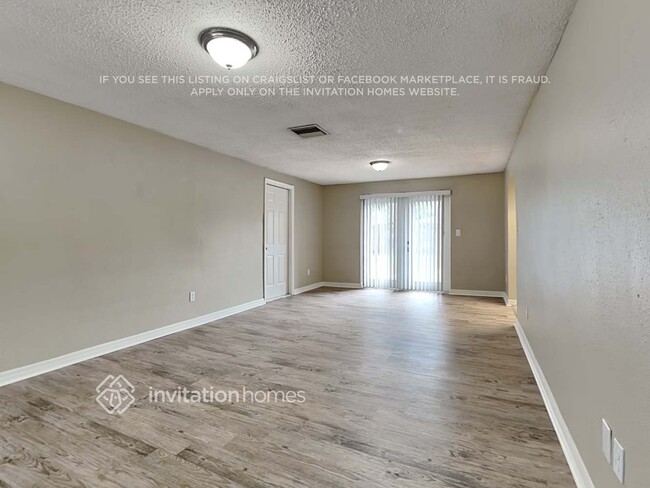 Foto del edificio - 614 Highview Cir S