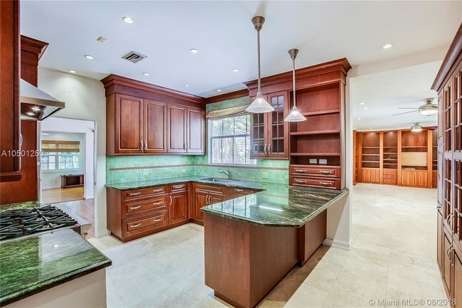 Building Photo - 2891 Seminole St