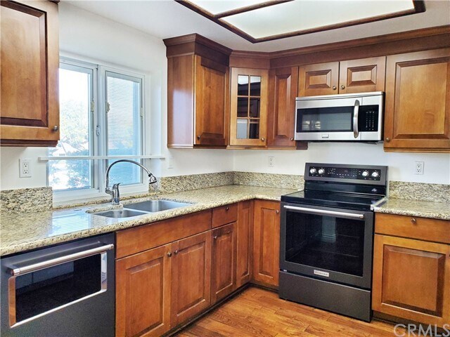 Foto del edificio - 13406 Avenida Santa Tecla