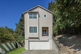 Building Photo - 3738 S Perry St