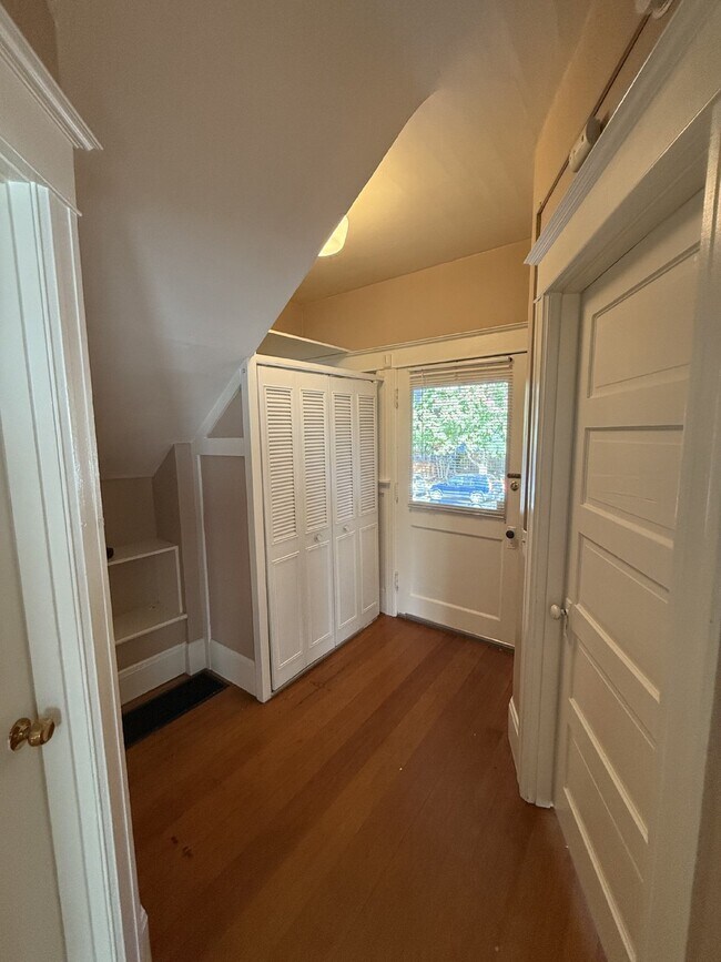 Foto del edificio - Discover Urban Living at Its Best: Spacious 2-Bedroom Retreat in the Heart of Portland!