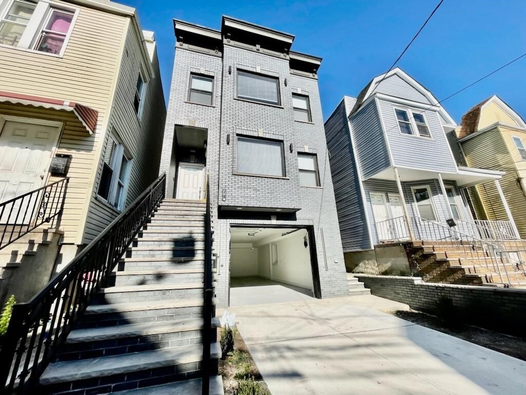 78 Armstrong Ave, Jersey City, NJ 07305 Condo for Rent in Jersey City